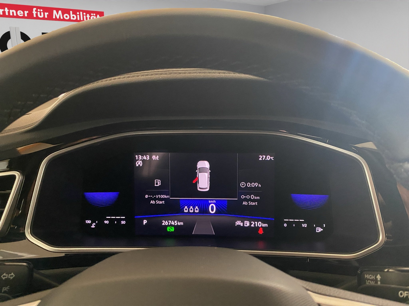 Volkswagen T-Roc R-Line 2.0 TSI DSG 4Motion ACC LED Massage — photo 14