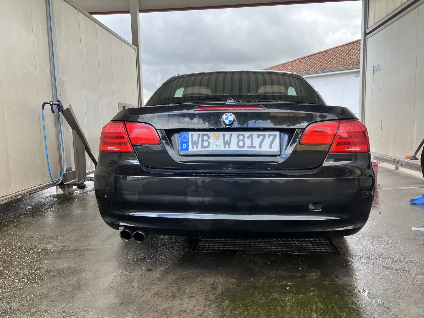 BMW 330 e93  Exclusive edition - 2