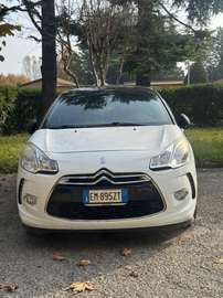 1.4 vti Just Black 95cv