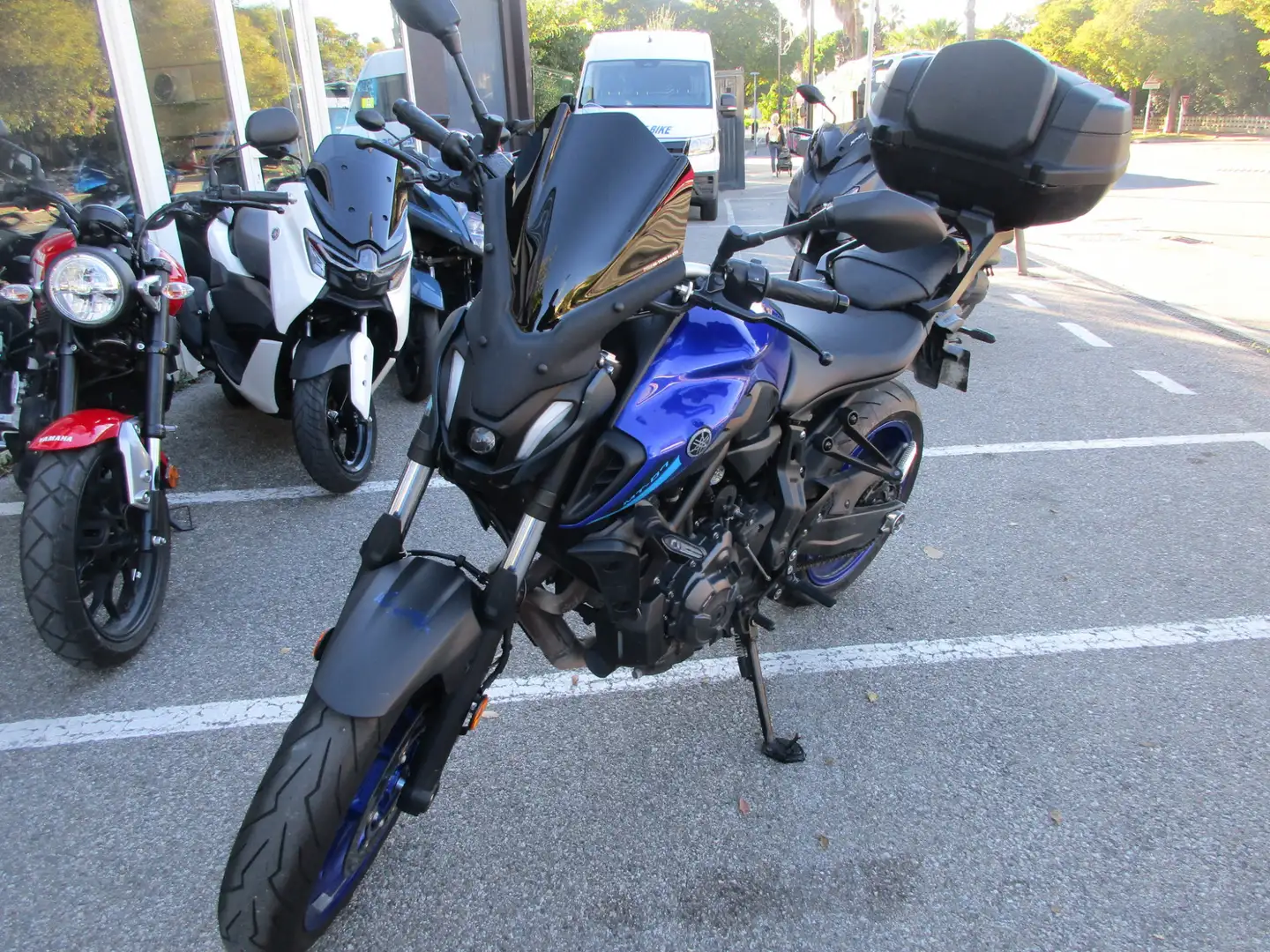 Yamaha MT-07 Bleu - 2