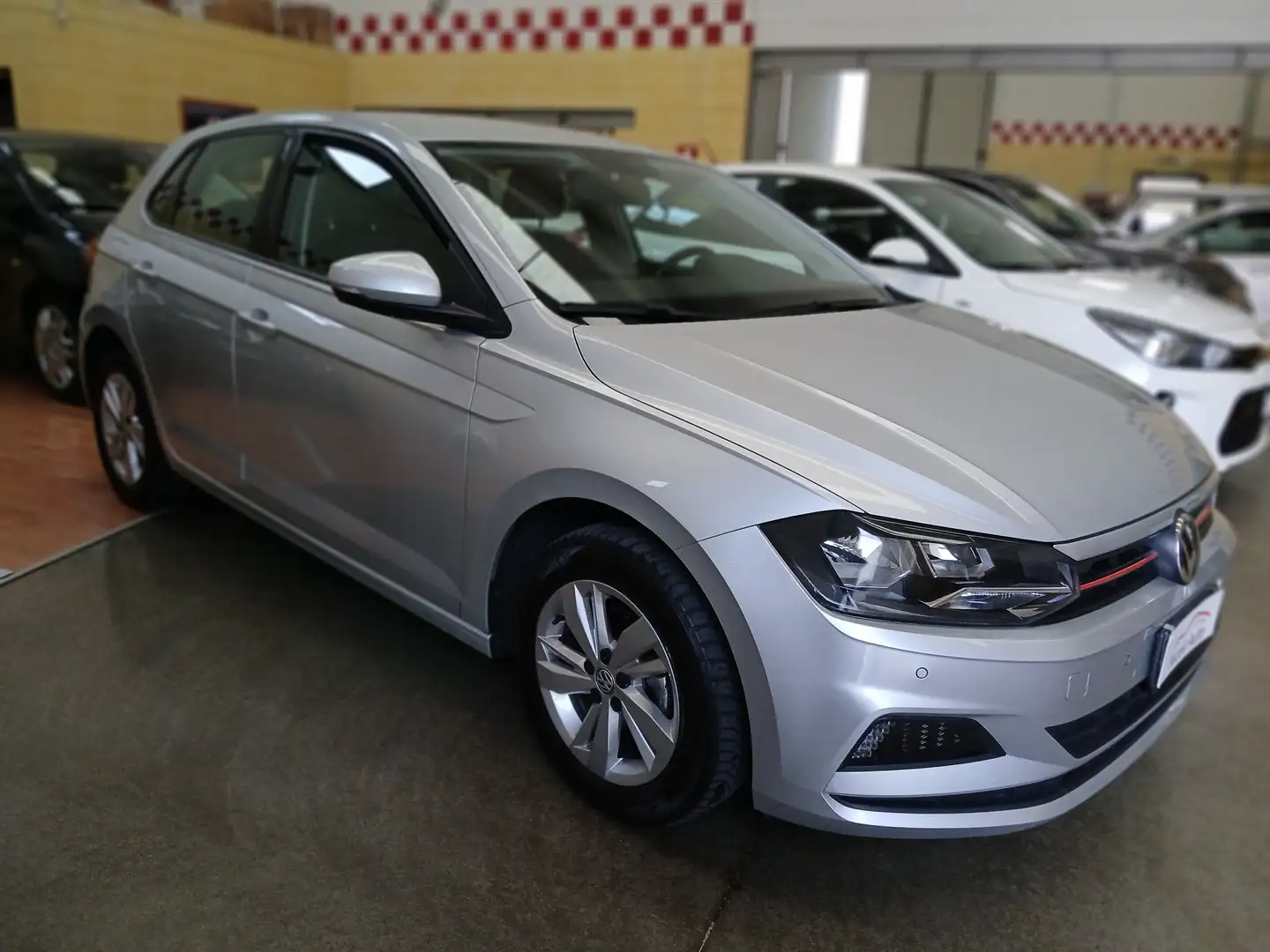 Volkswagen Polo Polo 5p 1.0 mpi Comfortline 65cv Argento - 1