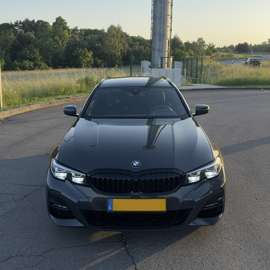 318d Touring M Sport