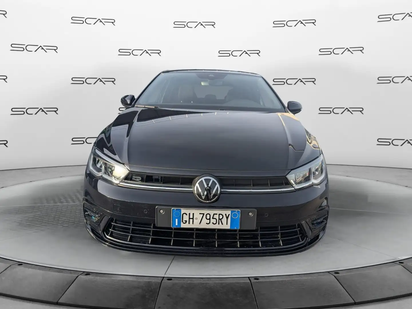 Volkswagen Polo 1.0 TSI R-Line crna - 2