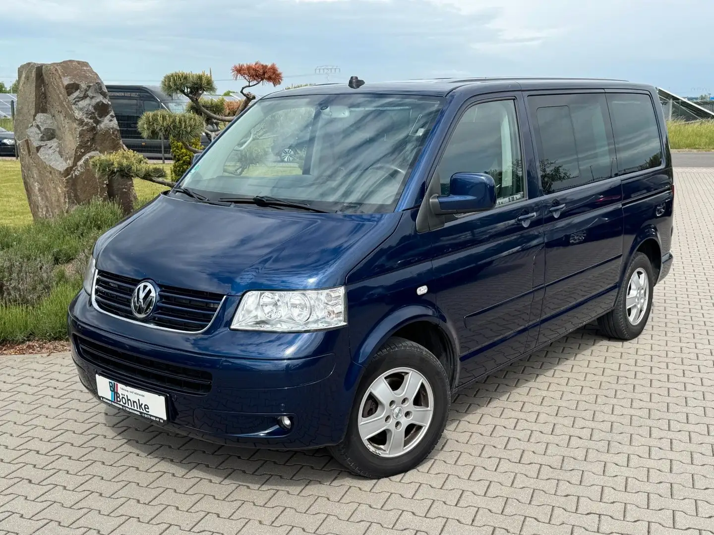 Volkswagen T5 Transporter T5 2.5 TDI Bus Multivan STANDHZG NAVI AHK 7 SITZ Bleu - 2