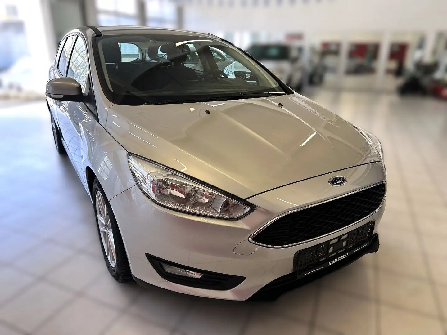 Ford Focus Turnier Business KD neu Garantie Silber - 2