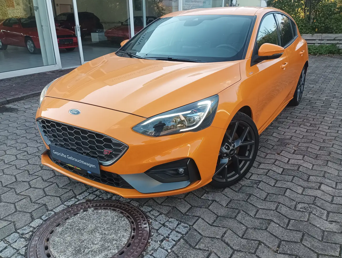 Ford Focus ST 2.3 EcoBoost Orange - 2