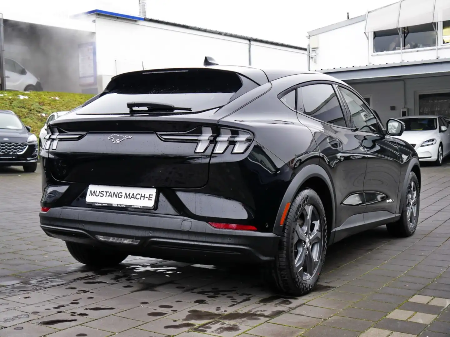 Ford Mustang Mach-E ER 100%Elektrisch+Sound+NAV+SHZ Klima Navi Leder Schwarz - 2