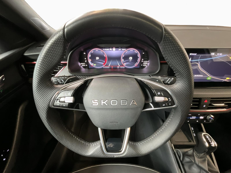 Skoda Kamiq Monte-Carlo+DSG+LED+NAVI+Pano — photo 10