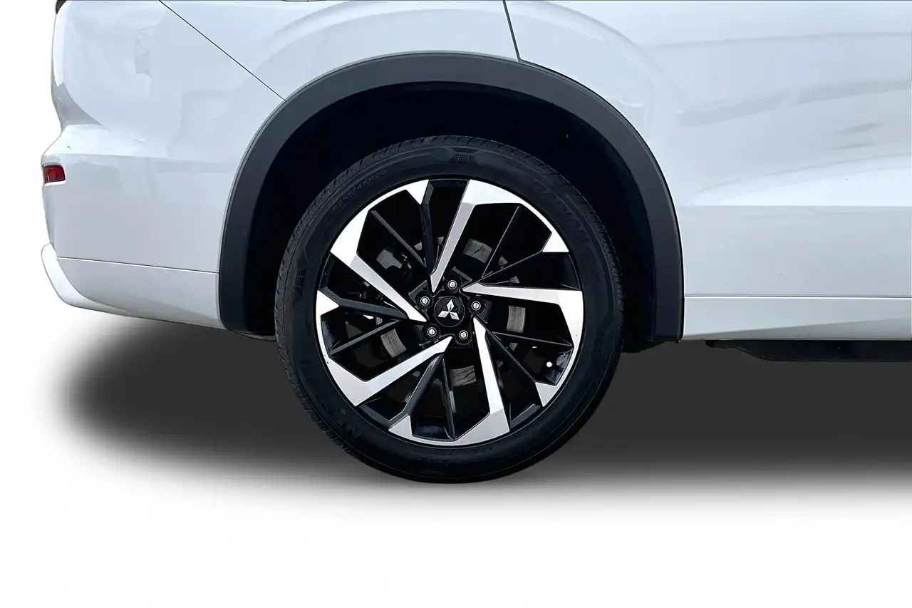 Mitsubishi Outlander снимка Mitsubishi Outlander