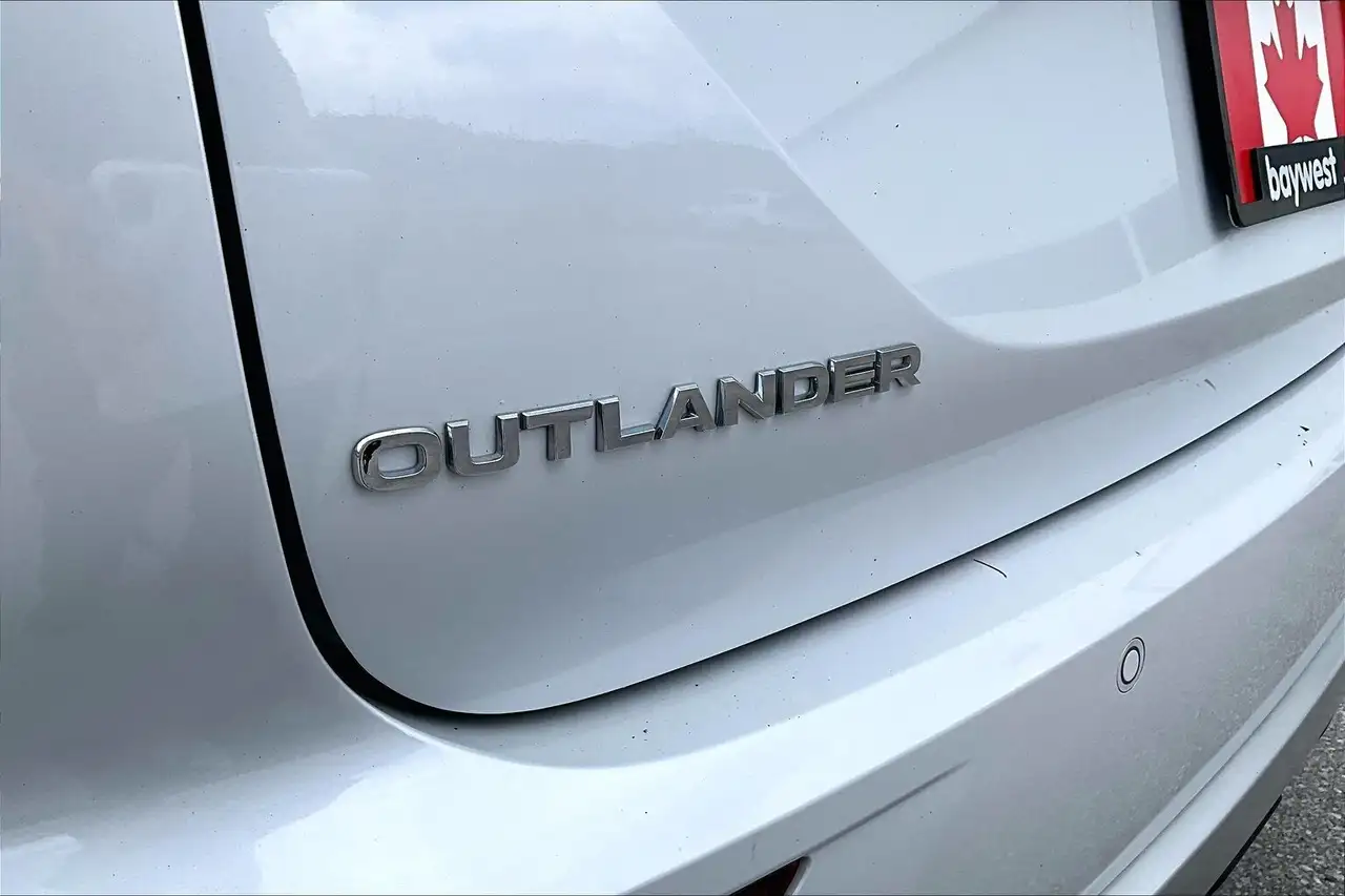 Mitsubishi Outlander снимка Mitsubishi Outlander
