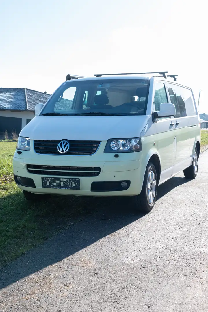 Volkswagen Transporter umgebaut zu einem Camper Grün - 1