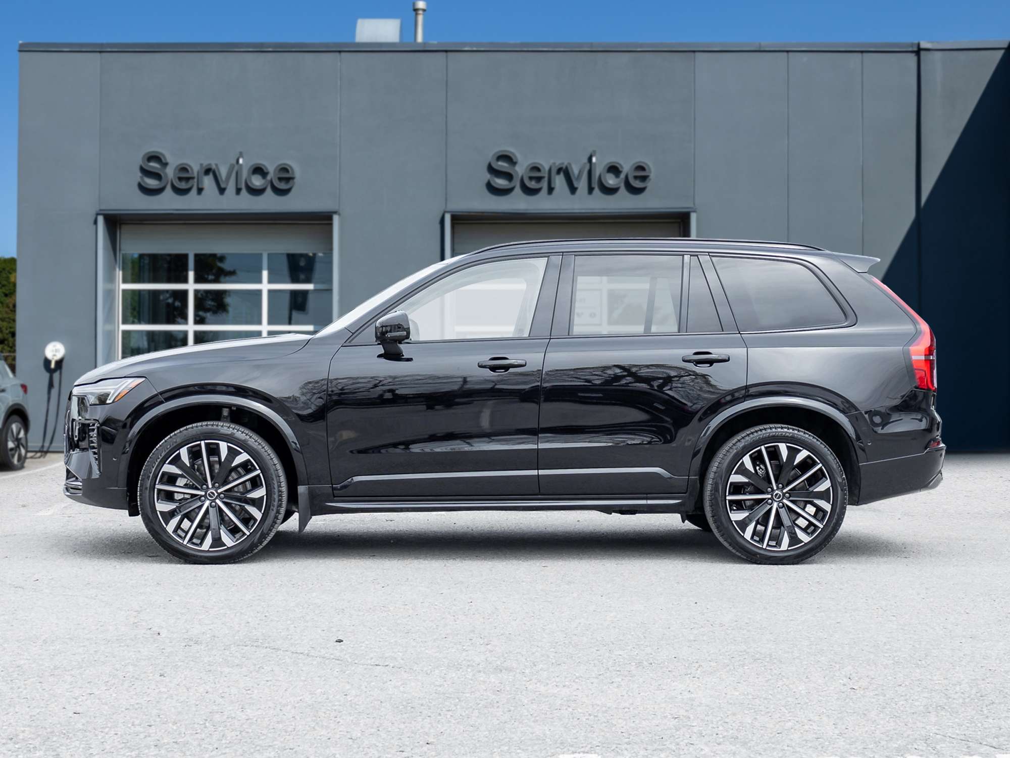 2026 Volvo XC90 B6 AWD ULTRA |LIKE NEW |VOLVO CPO |HARMAN KARDON alt 4