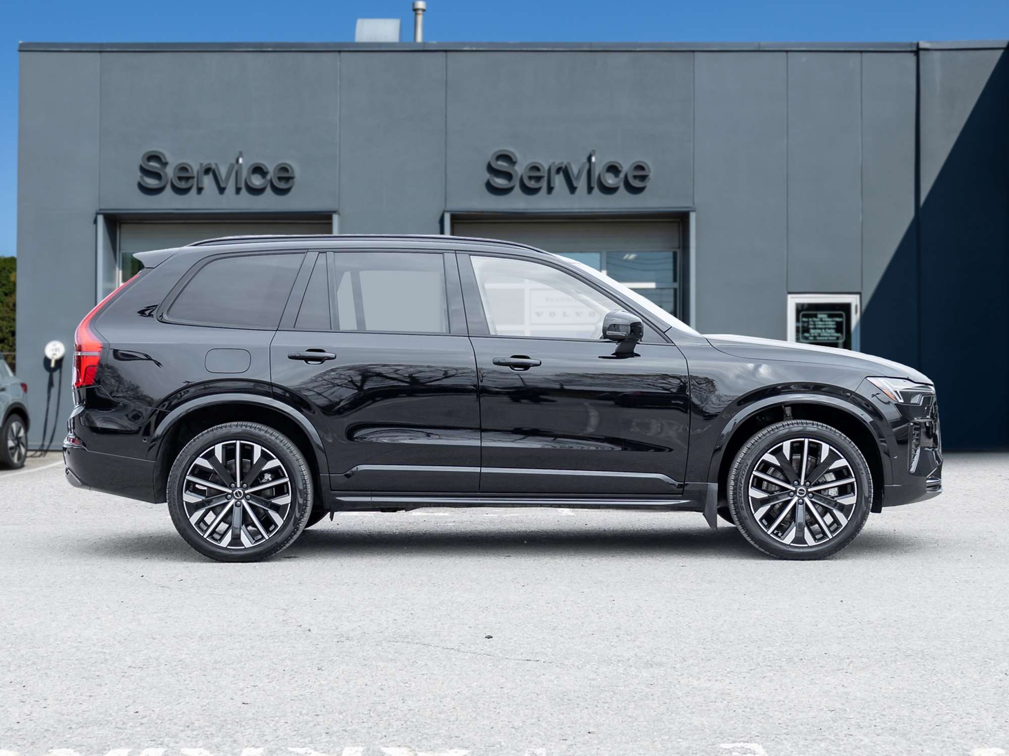 2026 Volvo XC90 B6 AWD ULTRA |LIKE NEW |VOLVO CPO |HARMAN KARDON thumb 6