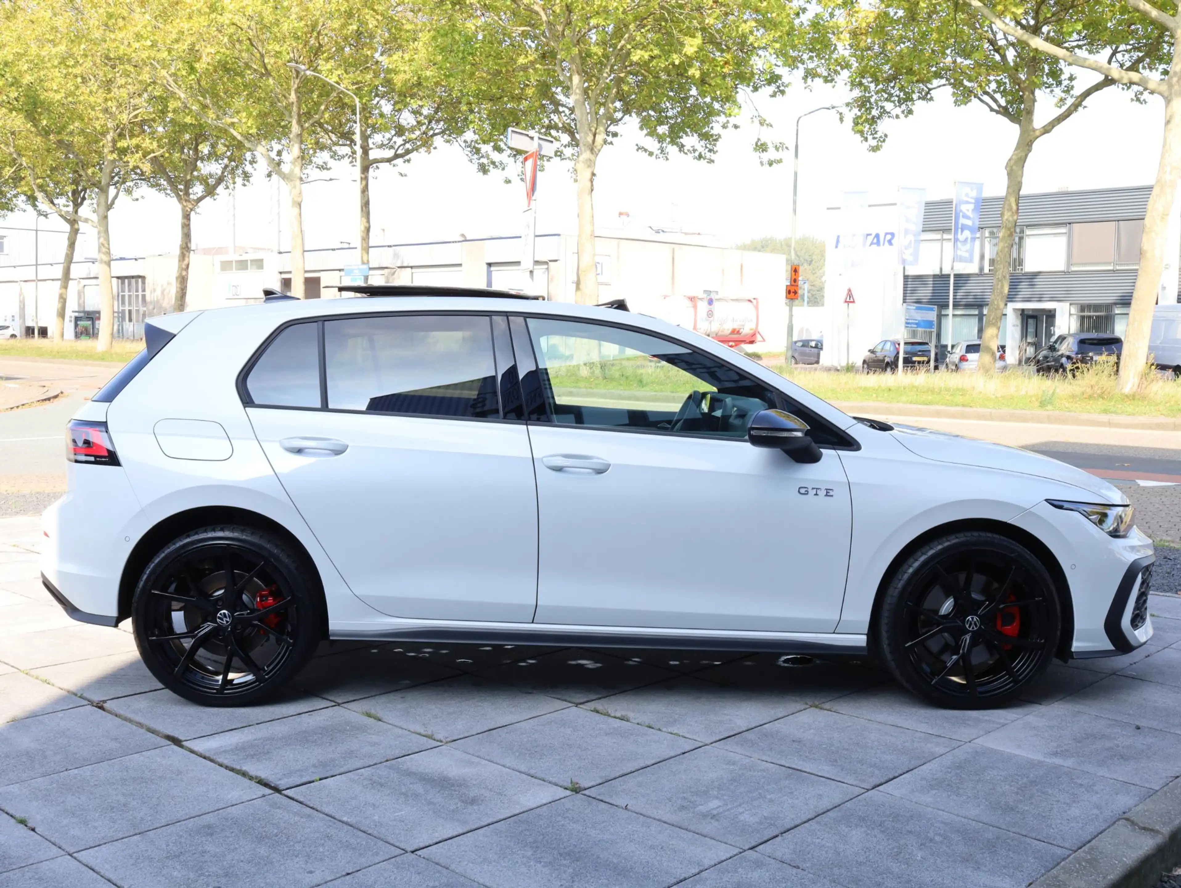 Volkswagen Golf GTE 1.5 eHybrid 272PK | Panodak | Leer | Black Style | — photo 25