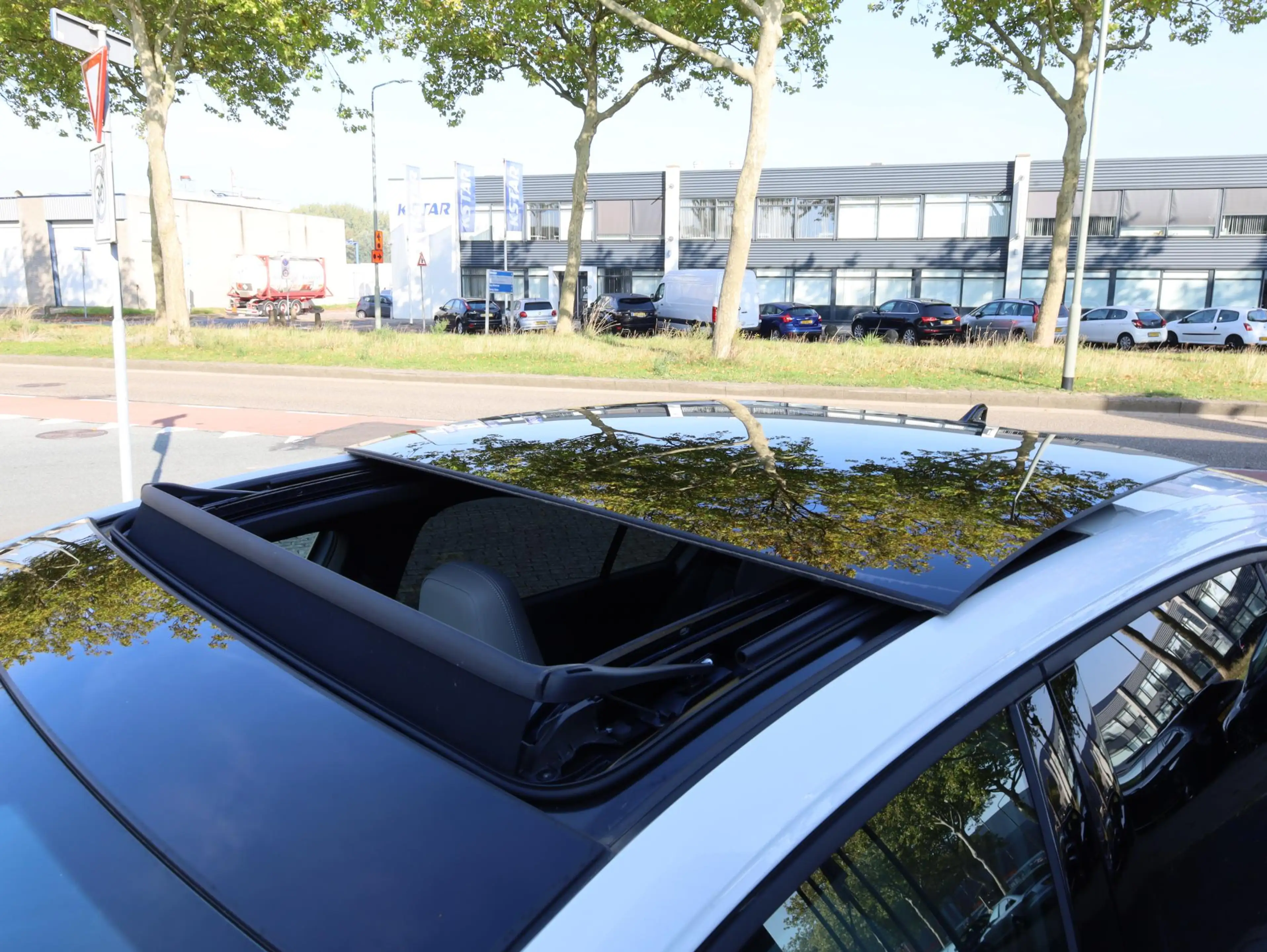 Volkswagen Golf GTE 1.5 eHybrid 272PK | Panodak | Leer | Black Style | — photo 6