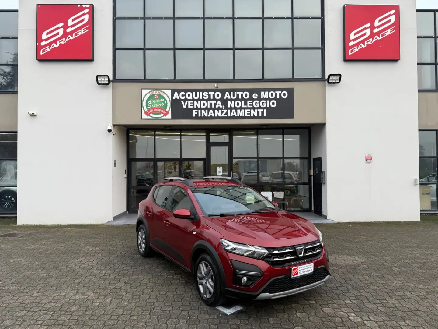 Dacia Sandero Sandero Stepway 1.0 TCe ECO-G Essential Rosso - 1