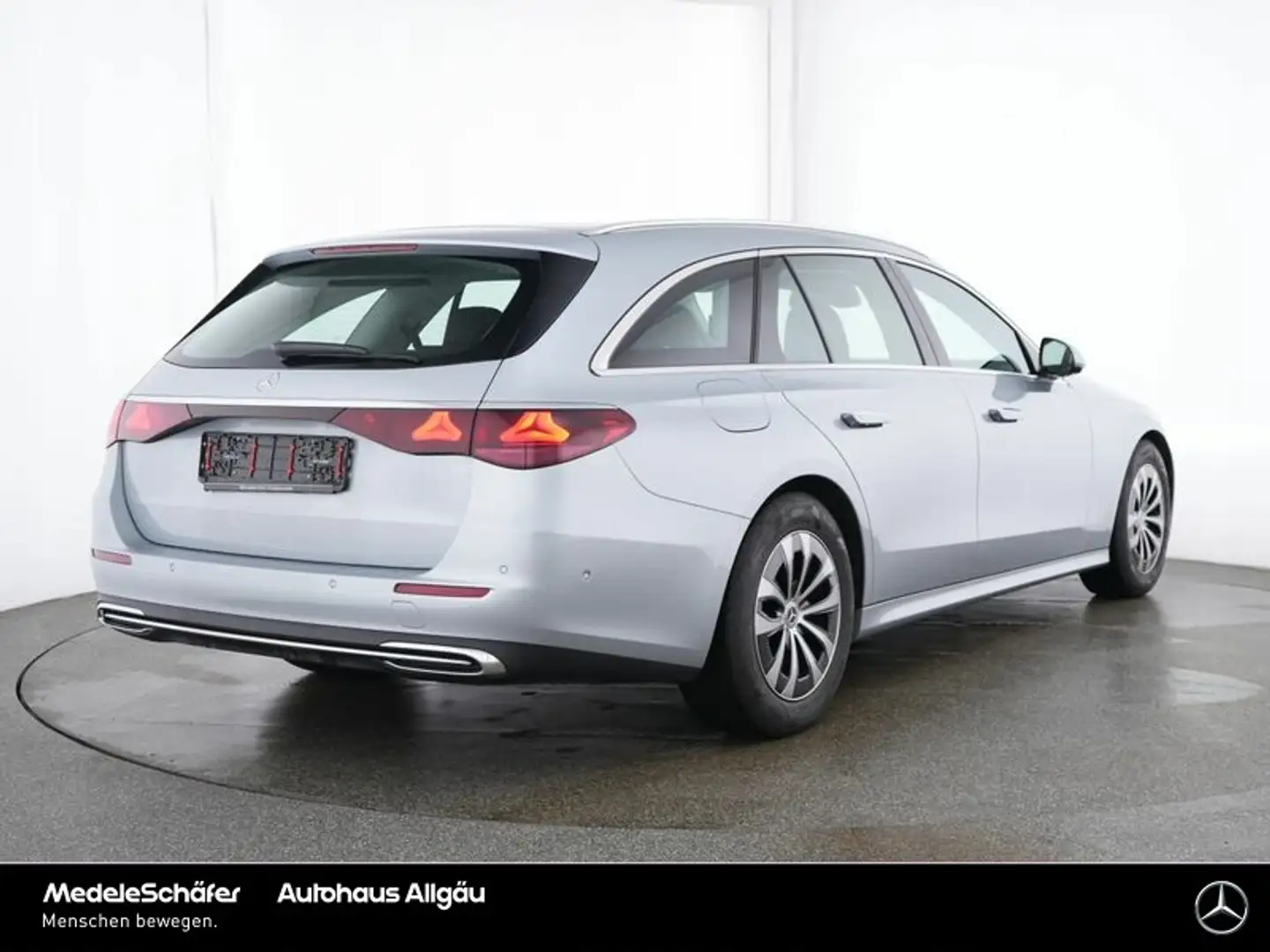 Mercedes-Benz E 220 E 220 T d Avantgarde AHK Burmester4D 360 D-Light Silber - 2