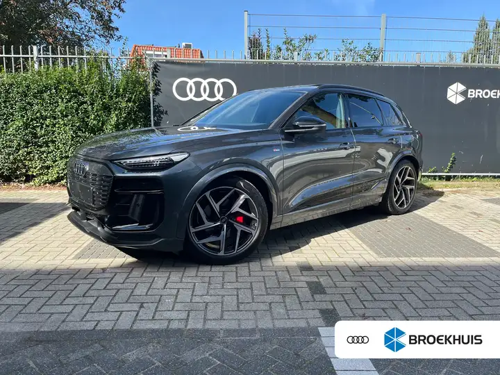 Audi Q6 e-tron performance 225 kW | Trekhaak | Luchtvering | B&O