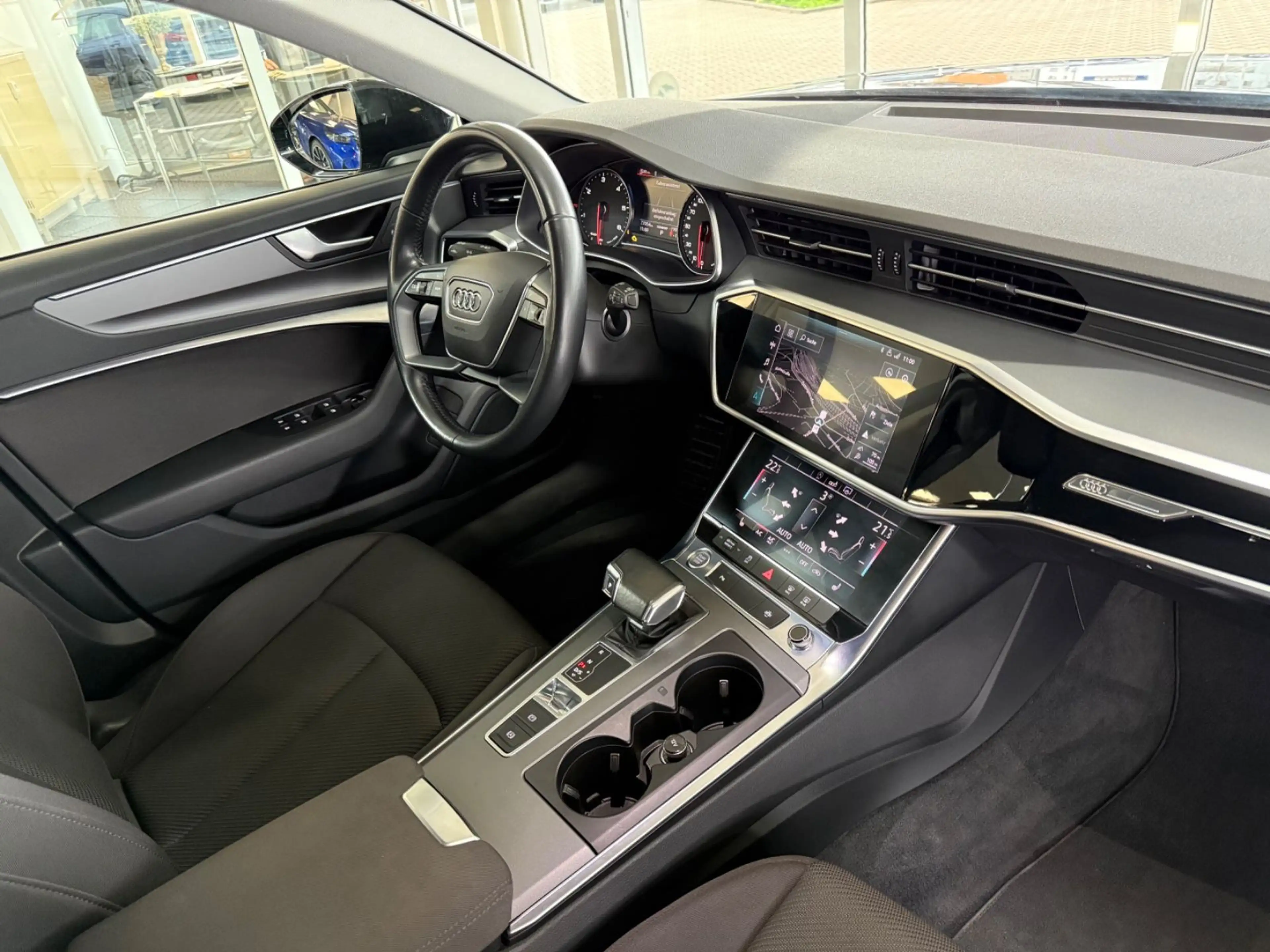 Audi A6 Avant 40 TDI LED/NAVI/DAB/PDC V-H — photo 9