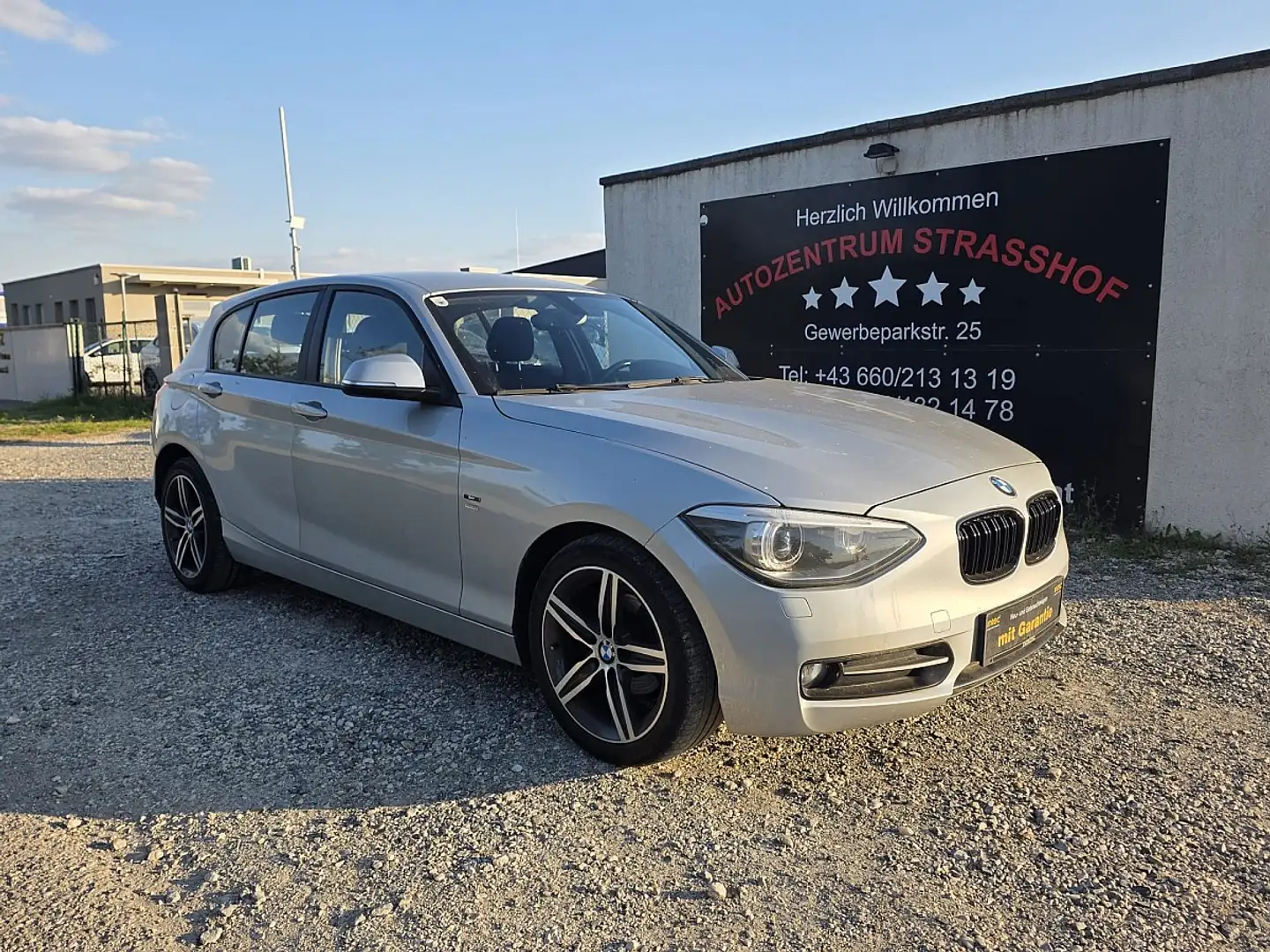 BMW 118 d Österreich-Paket *Sport-Line* **Vollständiges... Argent - 2