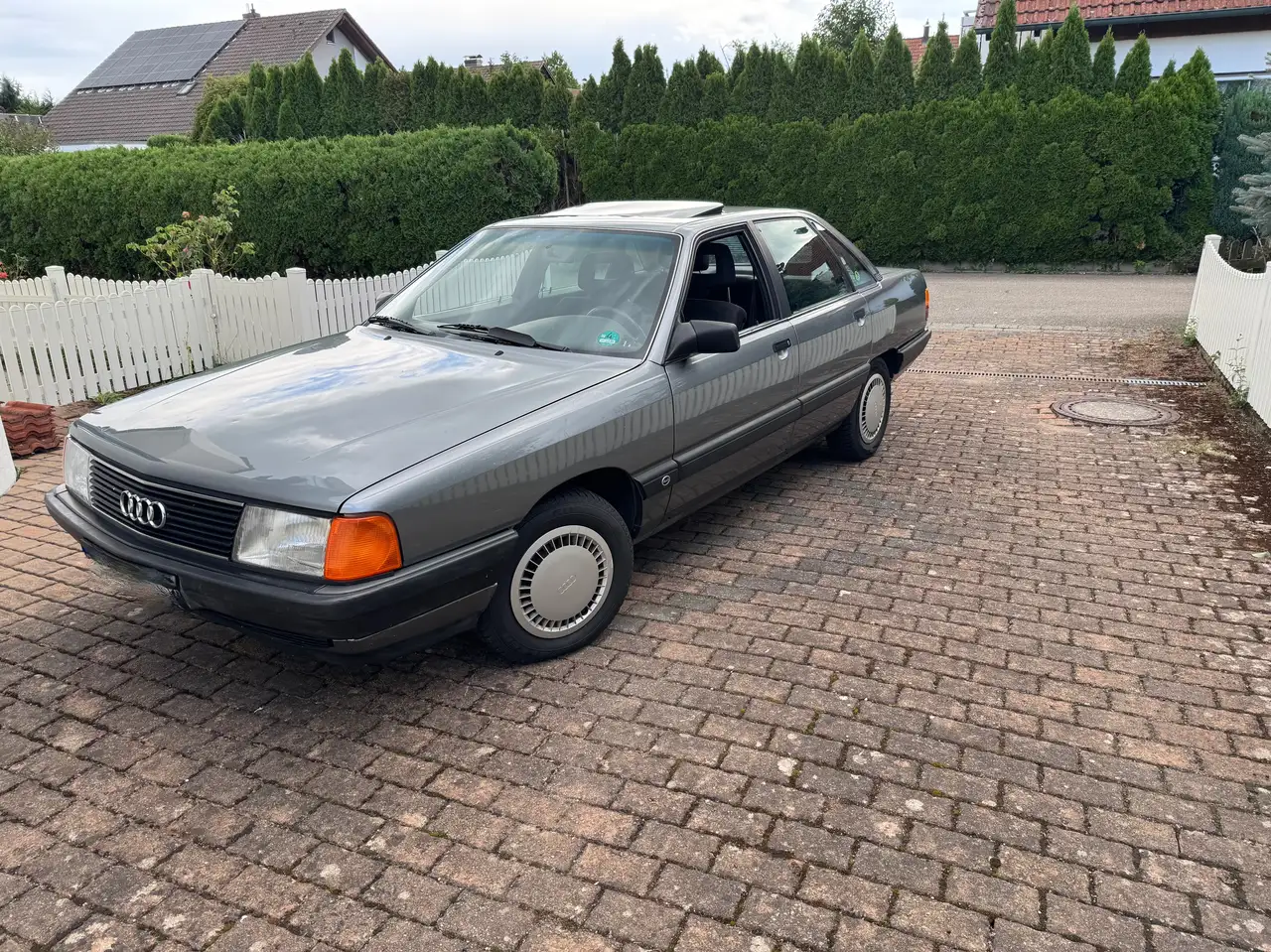 Audi 100 2.3 E Komfort, foto 2