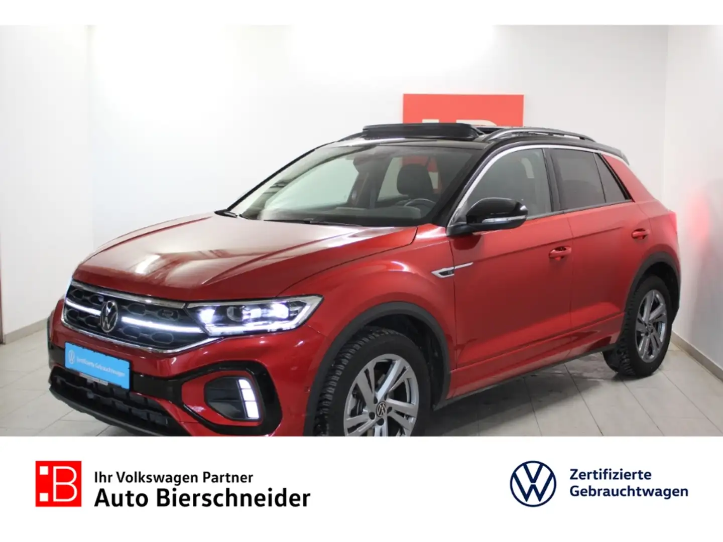 Volkswagen T-Roc 2.0 TSI DSG 4Mo. 2x R-Line 17 PANO STAND Rot - 1