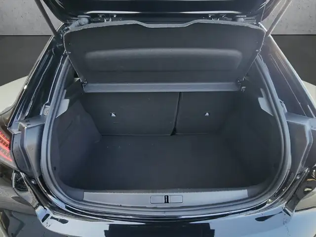 Peugeot 208 view 7