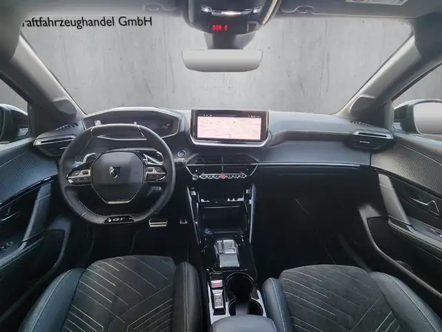 Peugeot 208 view 12