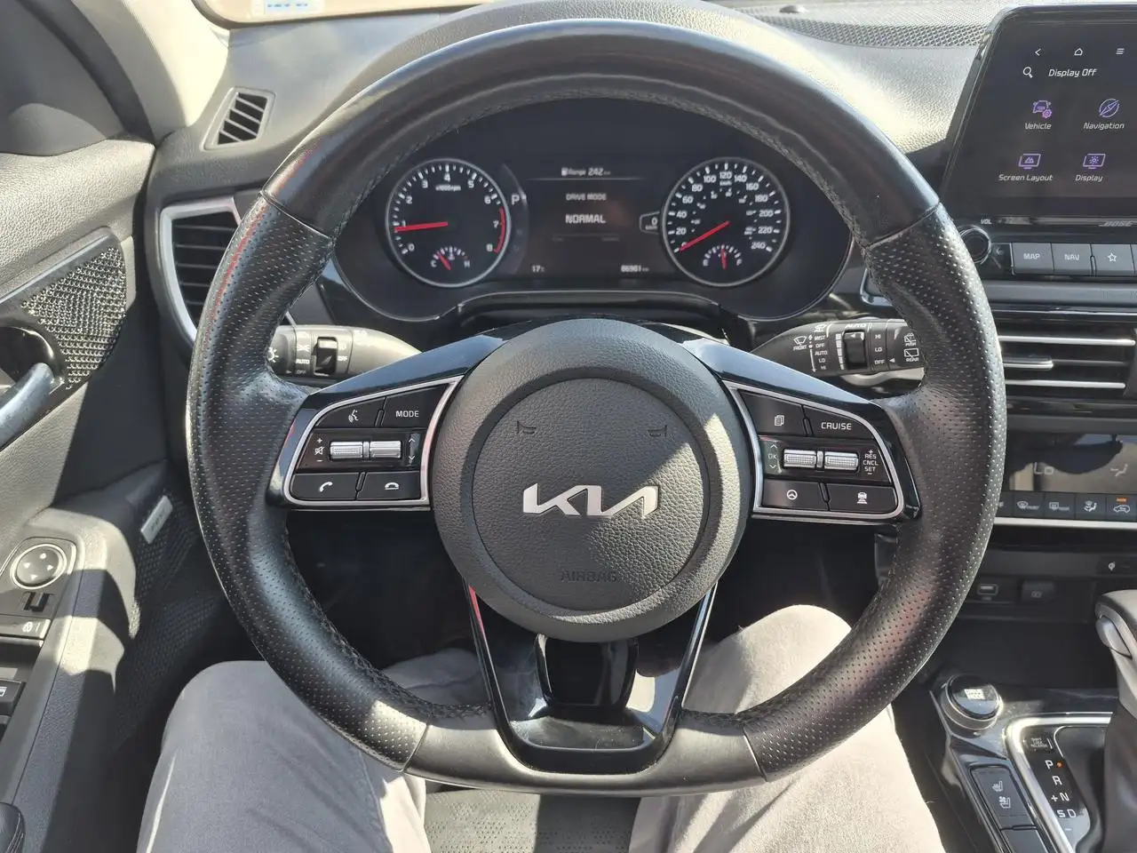 Kia Seltos снимка Kia Seltos