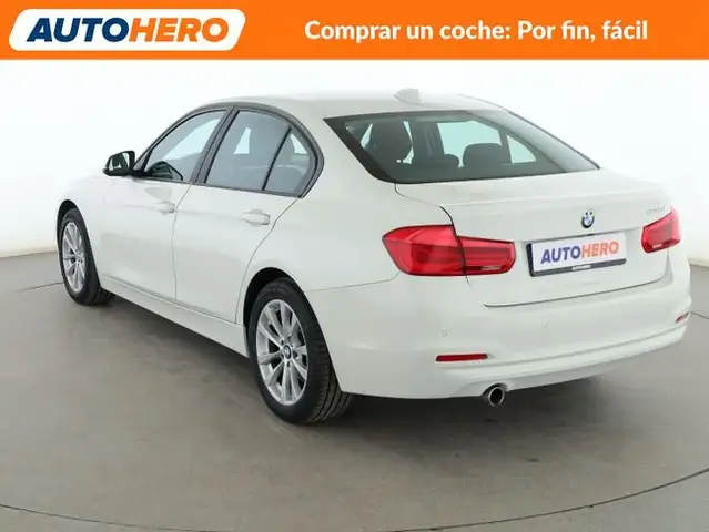 BMW 3 Series view 4