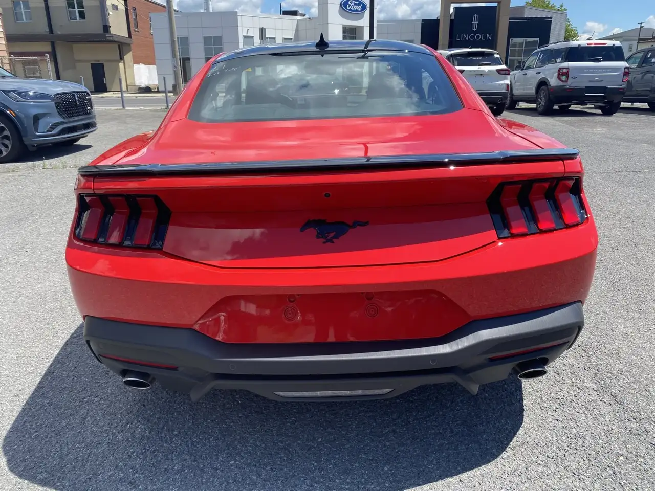 Ford Mustang снимка Ford Mustang