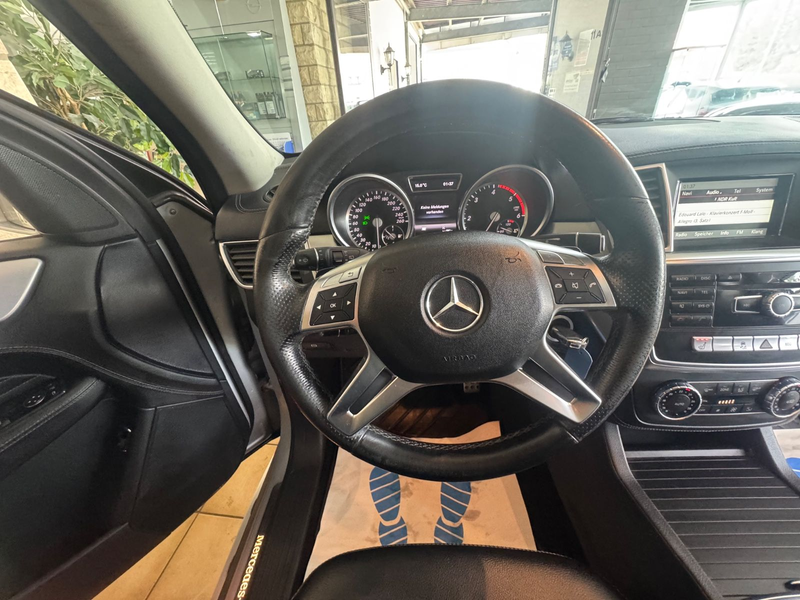 Mercedes-Benz ML 350 CDI AMG LINE BlueTec*AHK*BT*ELEK-SITZ*SHZ — photo 14