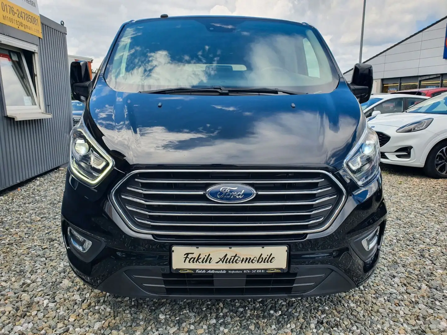 Ford Transit TourneoCustomKombi Automatik Navi Leder 8-Sitzer Schwarz - 2