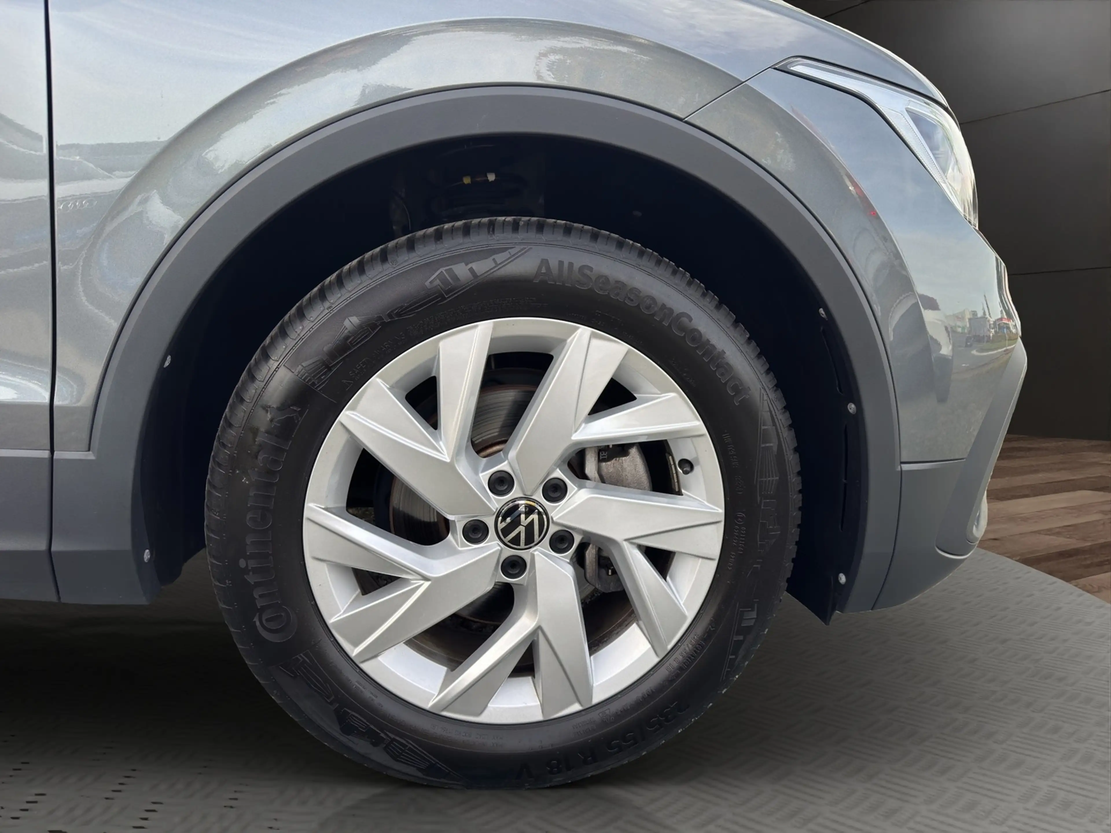 Volkswagen Tiguan Allspace 1.5 TSI DSG Life AHK+Navi+LED — photo 6
