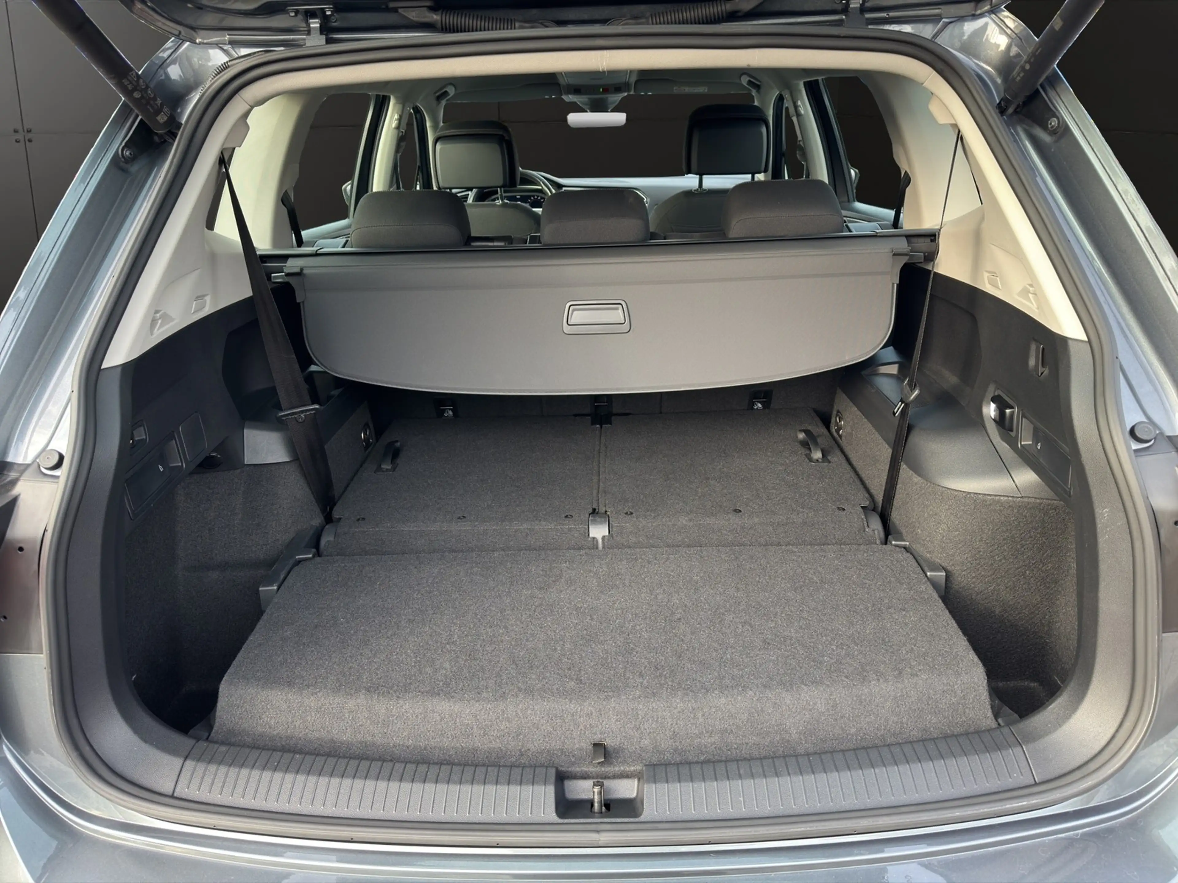 Volkswagen Tiguan Allspace 1.5 TSI DSG Life AHK+Navi+LED — photo 15