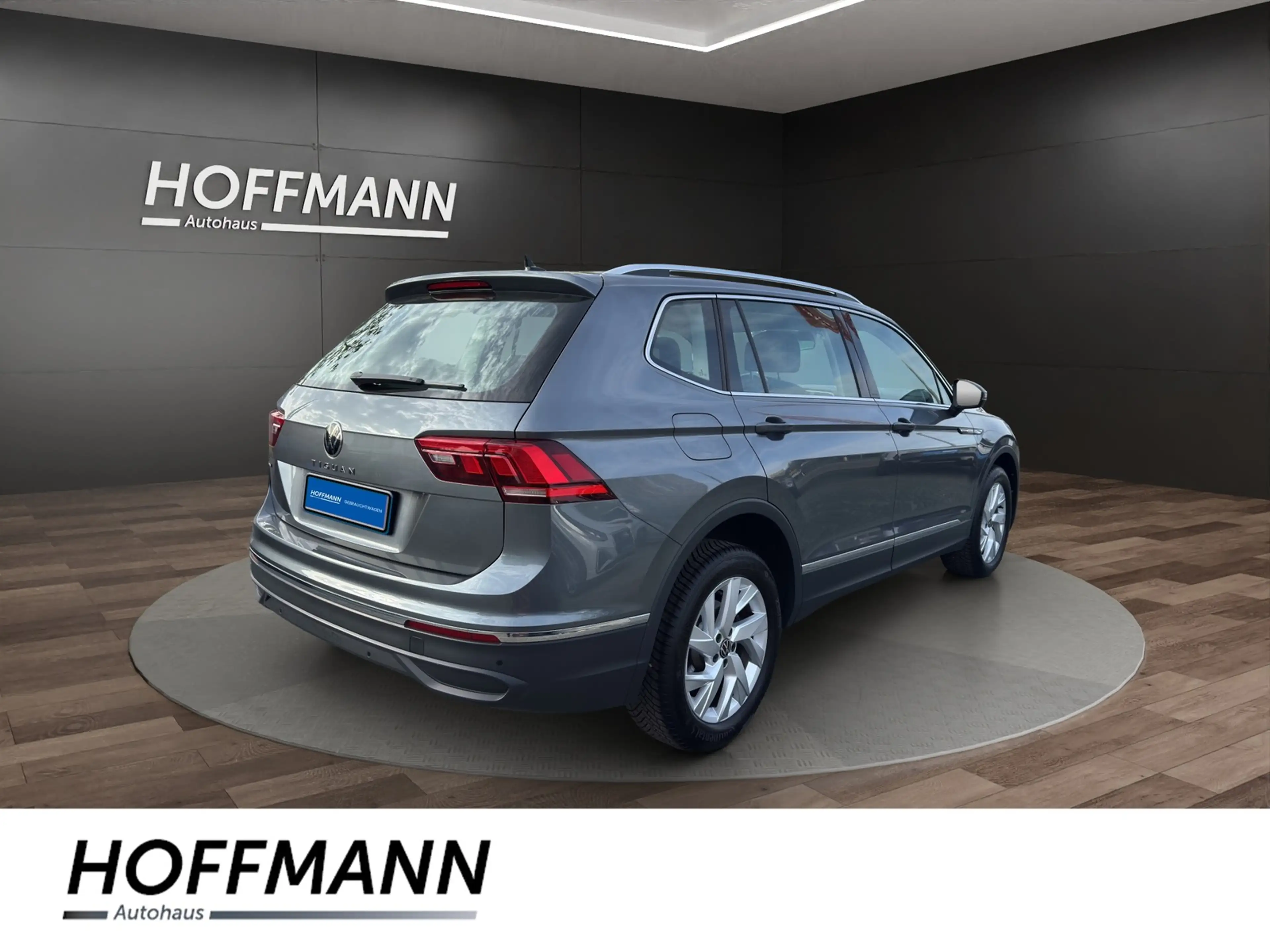 Volkswagen Tiguan Allspace 1.5 TSI DSG Life AHK+Navi+LED — photo 3