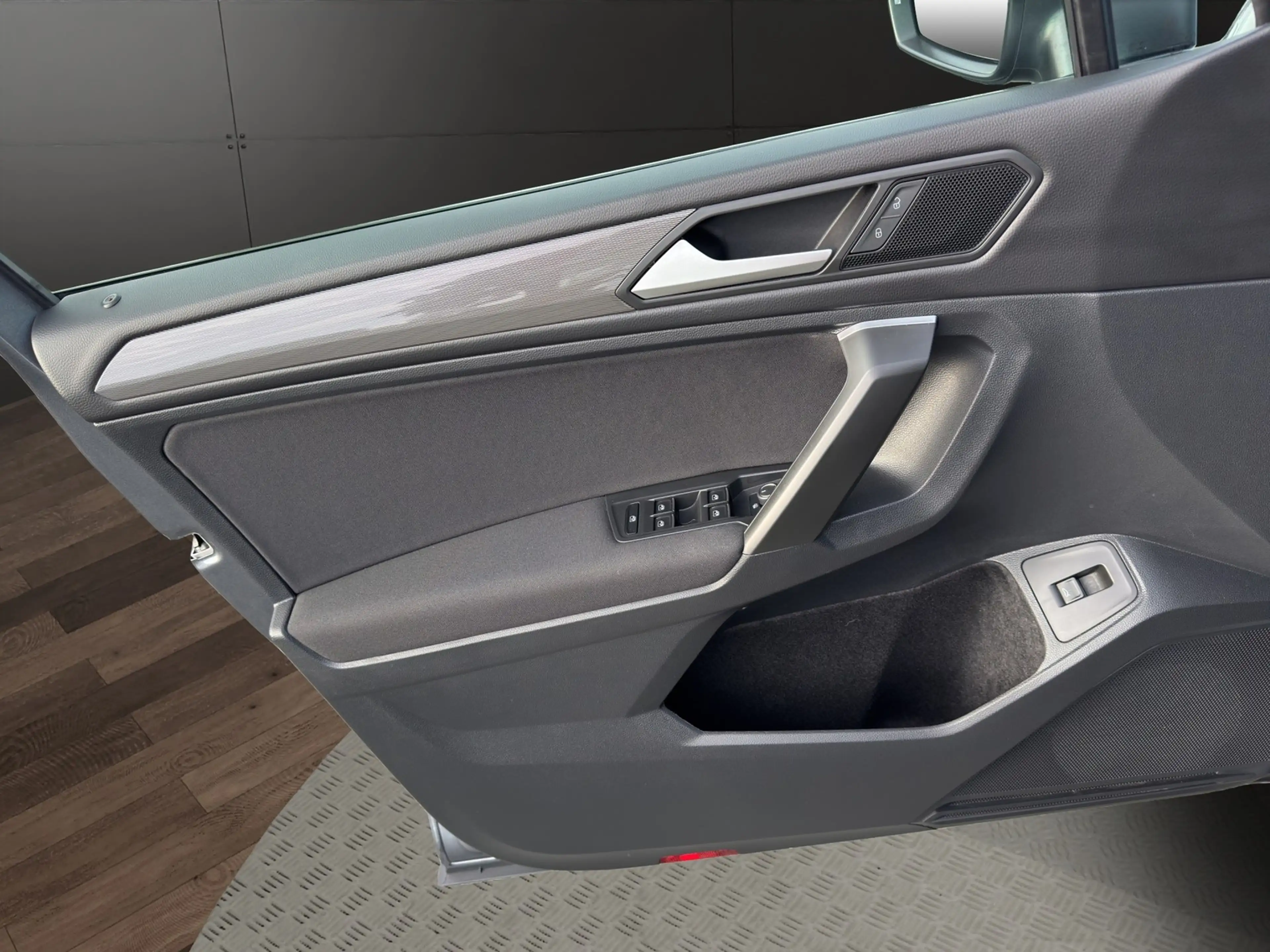 Volkswagen Tiguan Allspace 1.5 TSI DSG Life AHK+Navi+LED — photo 13