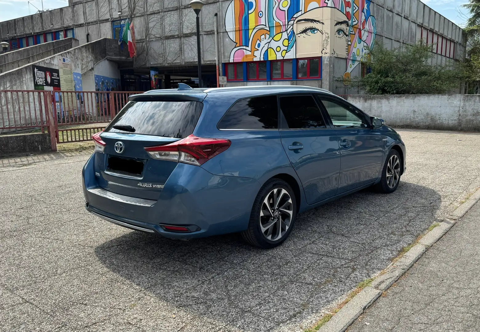 Toyota Auris Touring Sports 1.8h Active cvt - 2