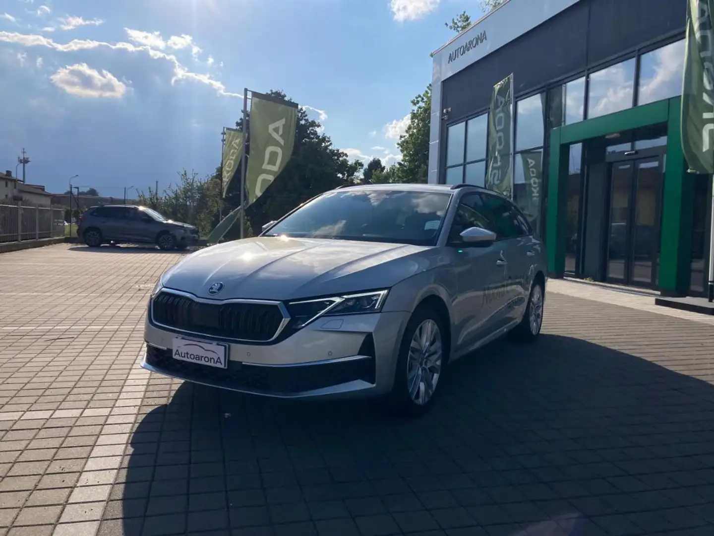 Skoda Octavia 2.0 TDI 150 CV DSG Wagon Executive Argento - 1