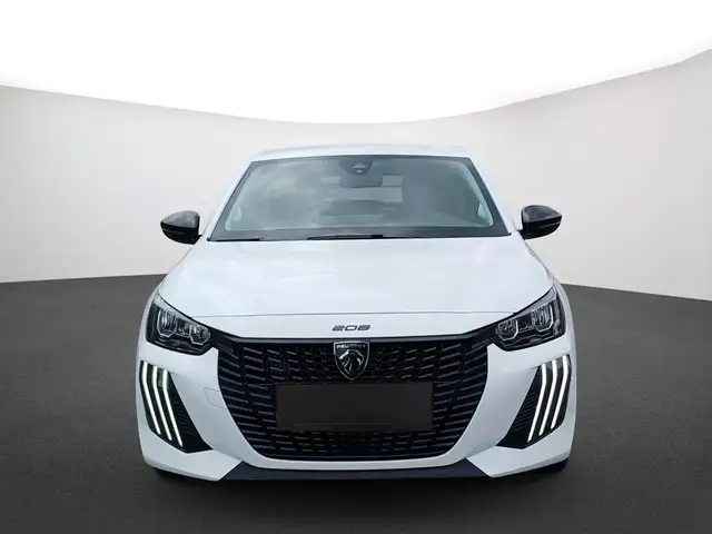 Peugeot 208 view 2