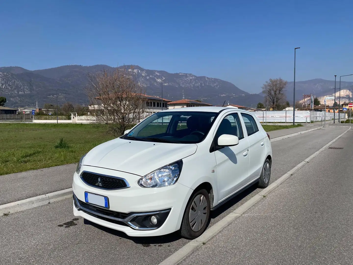 Mitsubishi Space Star Space Star II 2016 1.0 Invite Bianco - 2