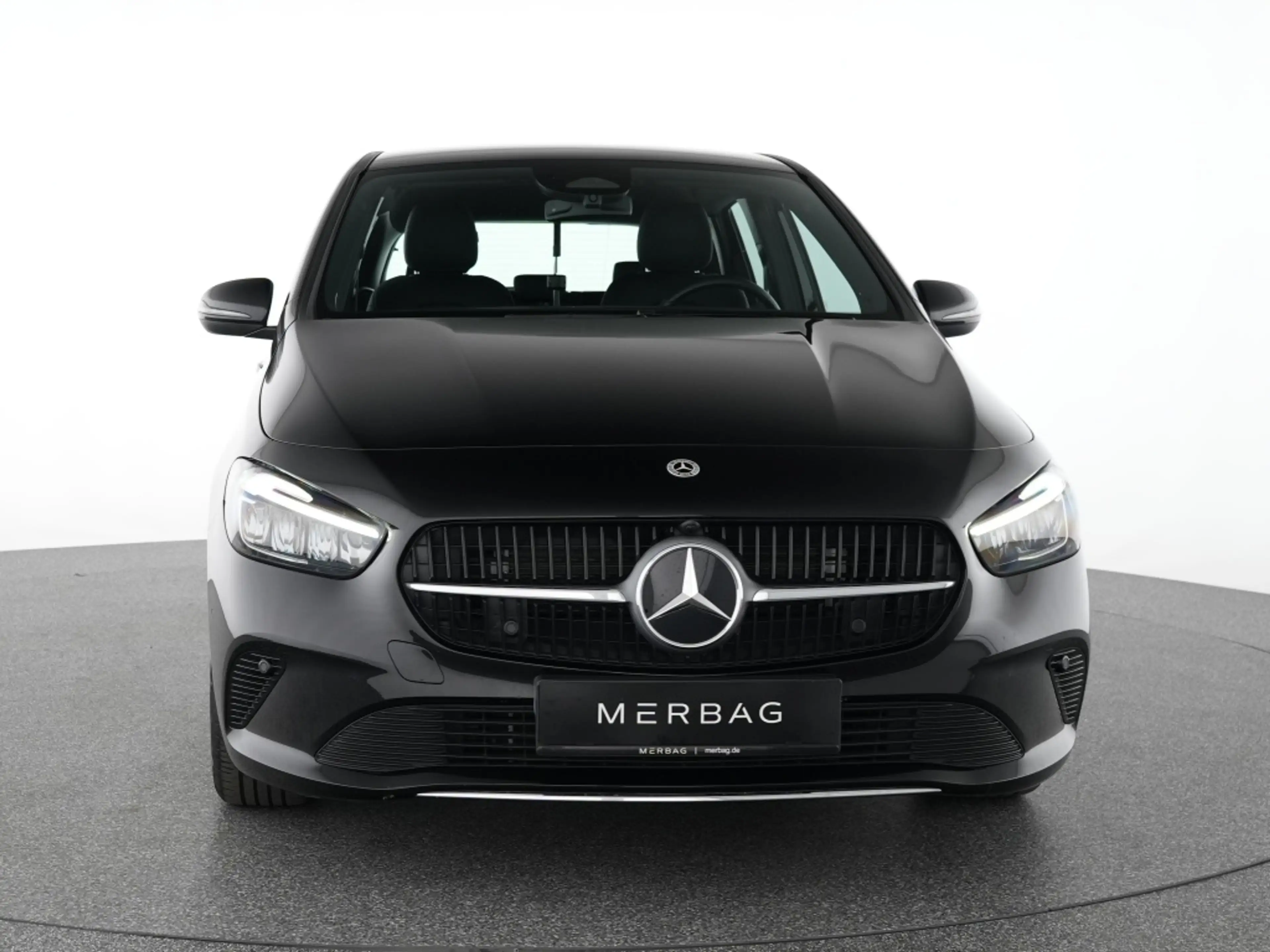 Mercedes-Benz B 200 Progressive LED Automatik Navi Winter Kam — photo 2