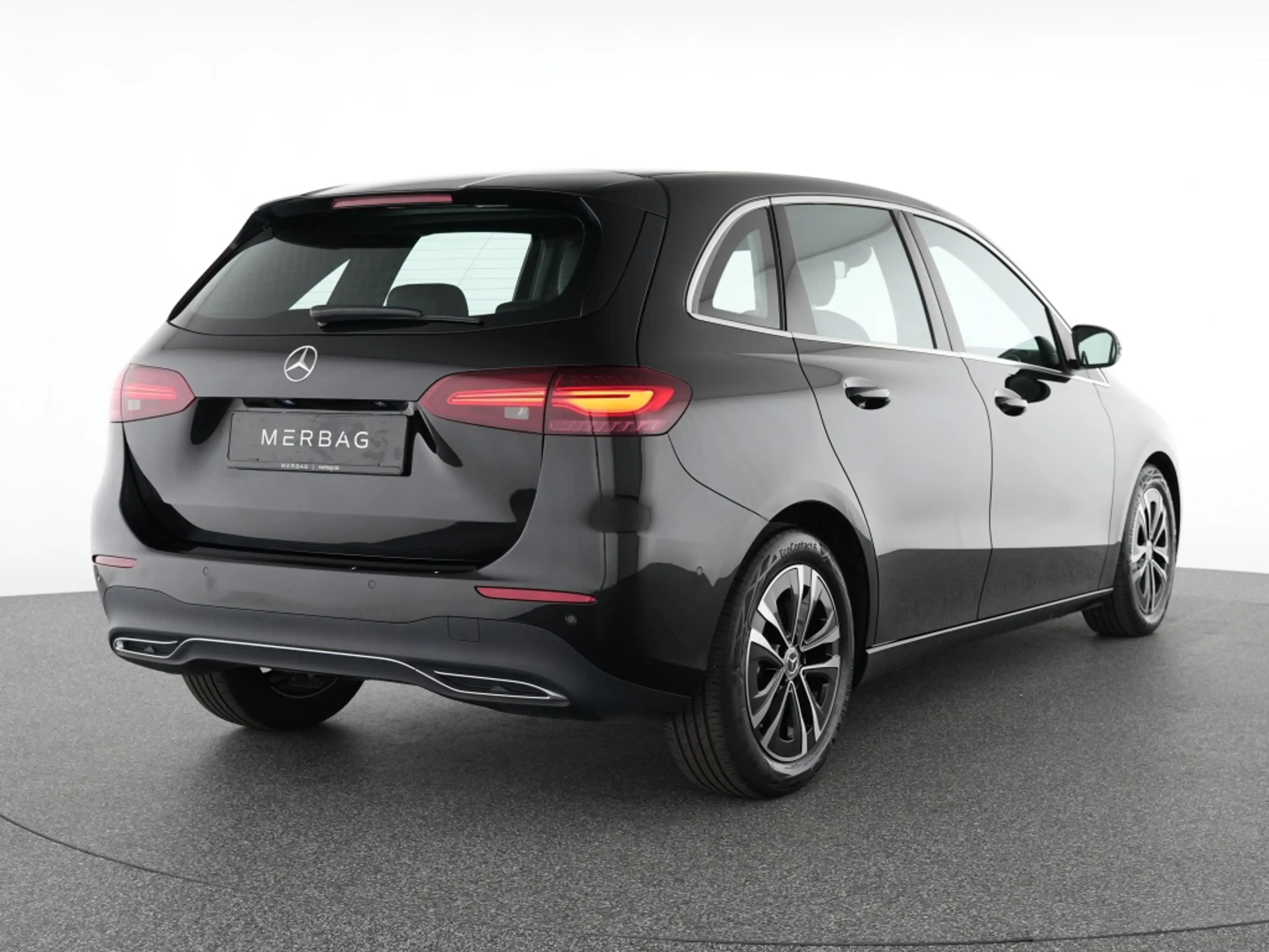 Mercedes-Benz B 200 Progressive LED Automatik Navi Winter Kam — photo 3