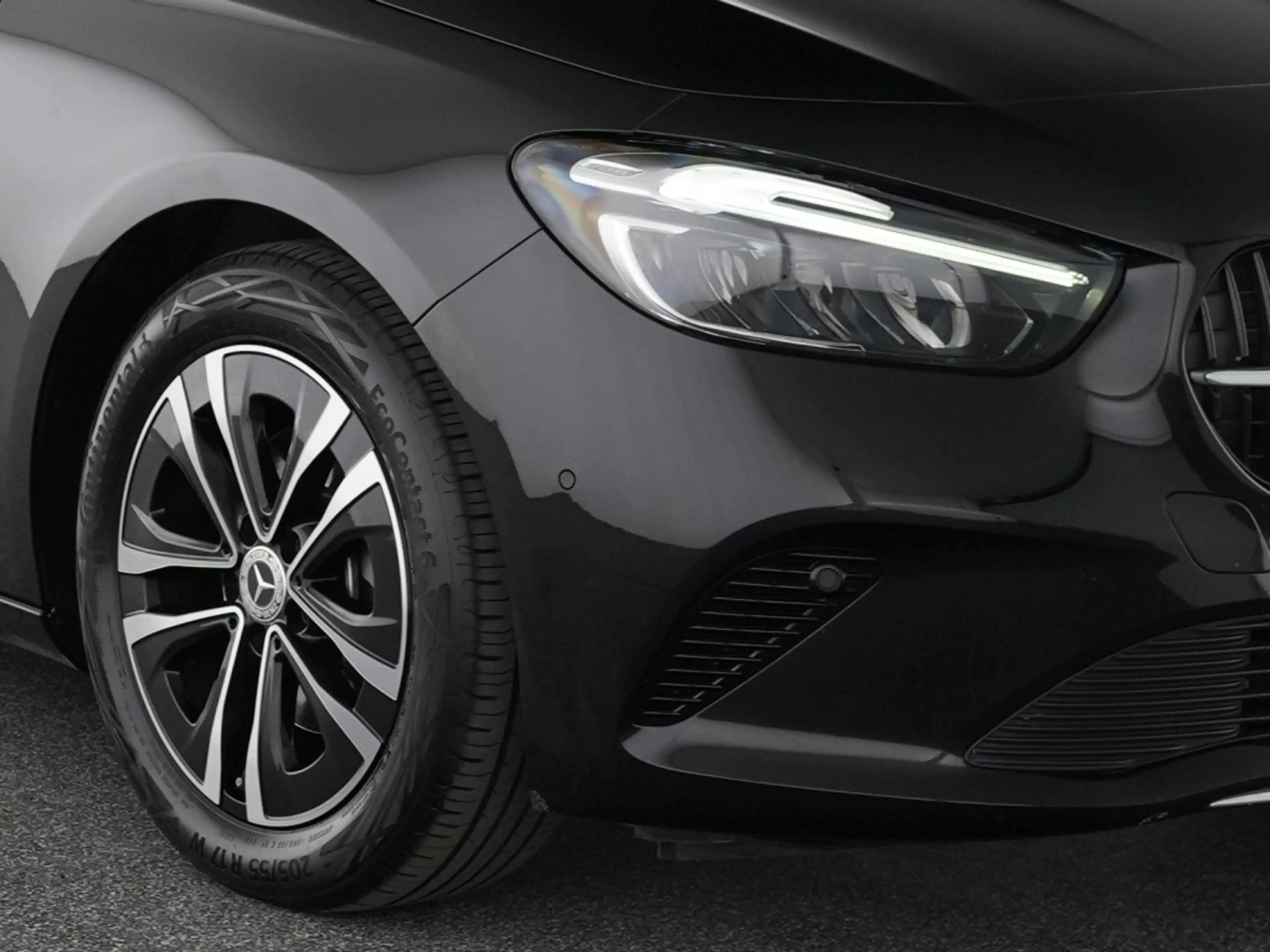 Mercedes-Benz B 200 Progressive LED Automatik Navi Winter Kam — photo 7
