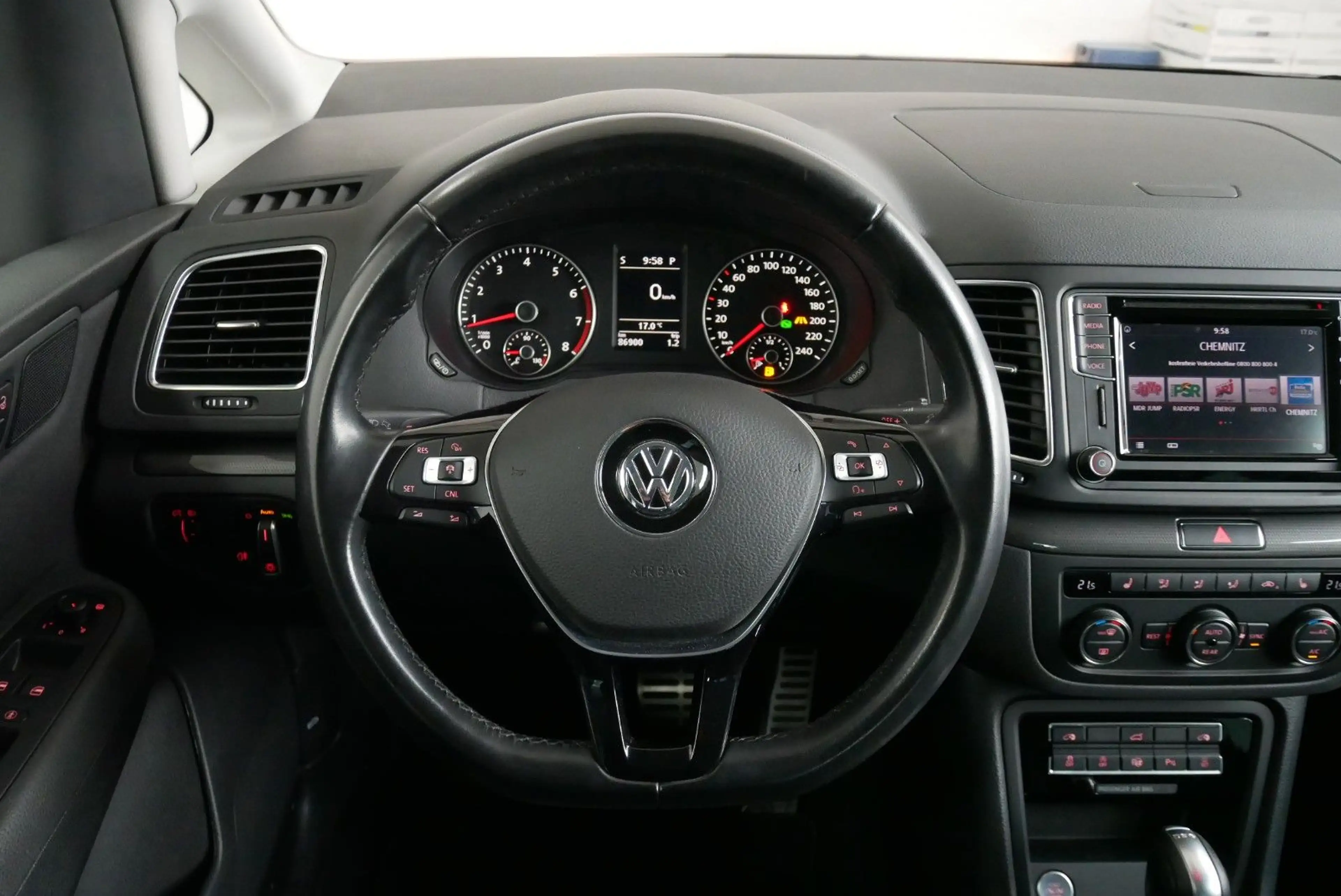 Volkswagen Sharan IQ.DRIVE DSG ACC Totwinkel Keyless PDC — photo 12