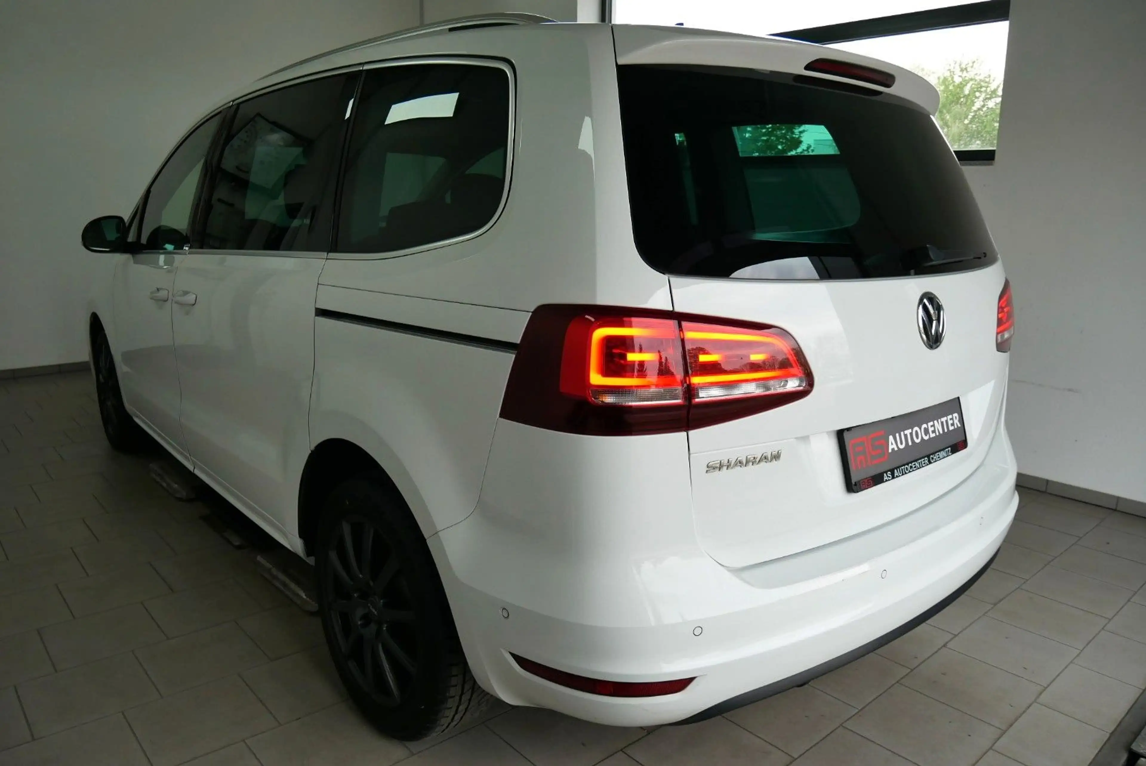 Volkswagen Sharan IQ.DRIVE DSG ACC Totwinkel Keyless PDC — photo 5