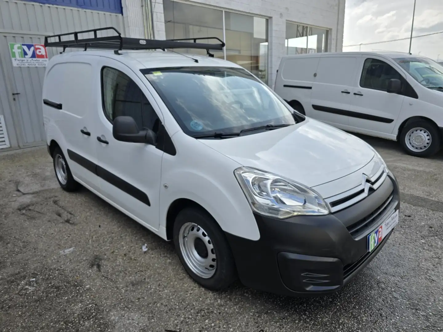 Citroen Berlingo Furgón 1.6BlueHDi 75 Blanco - 1