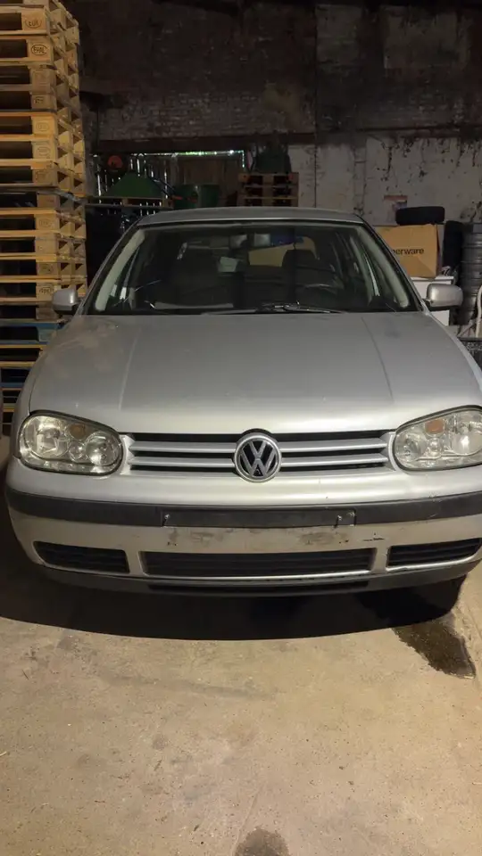 Volkswagen Golf 4, foto 1