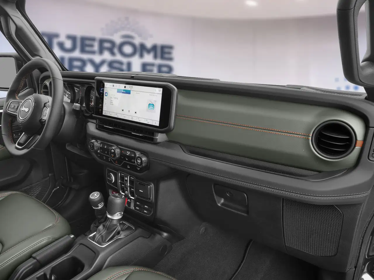 Jeep Gladiator снимка Jeep Gladiator