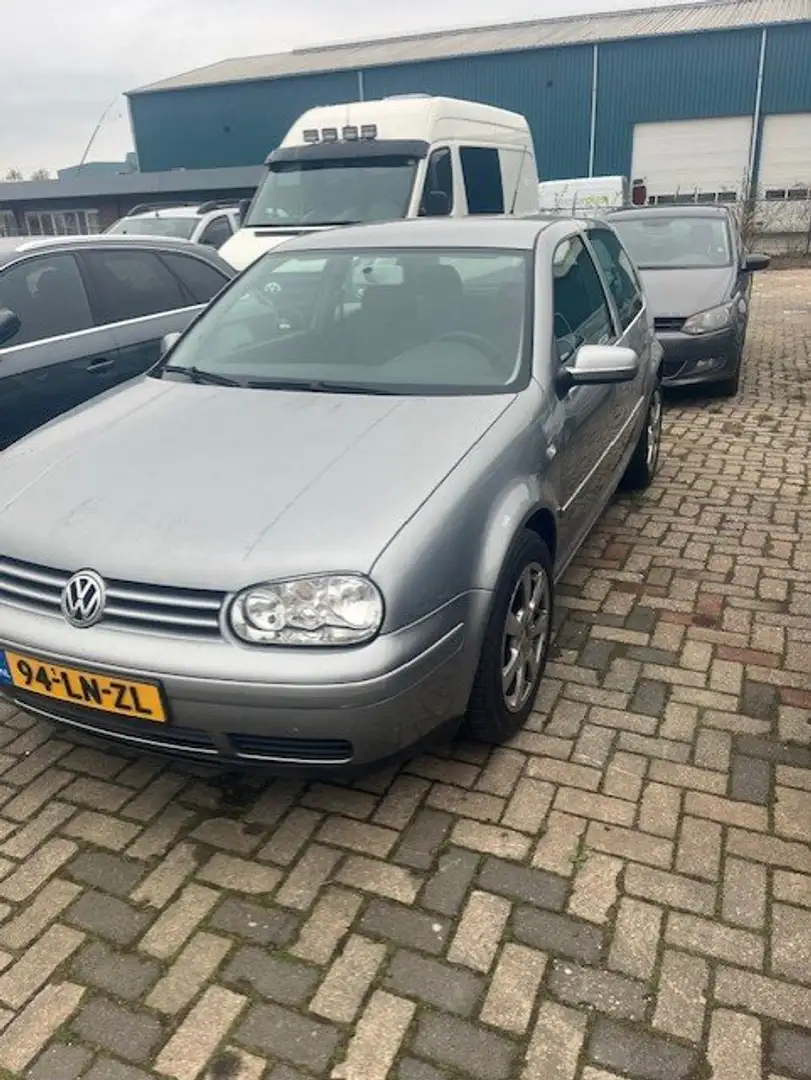 Volkswagen Golf Golf 1.6-16V Oxford Grijs - 2